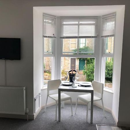 Newly Renovated Modern Studio Apartment Пензанс Екстериор снимка